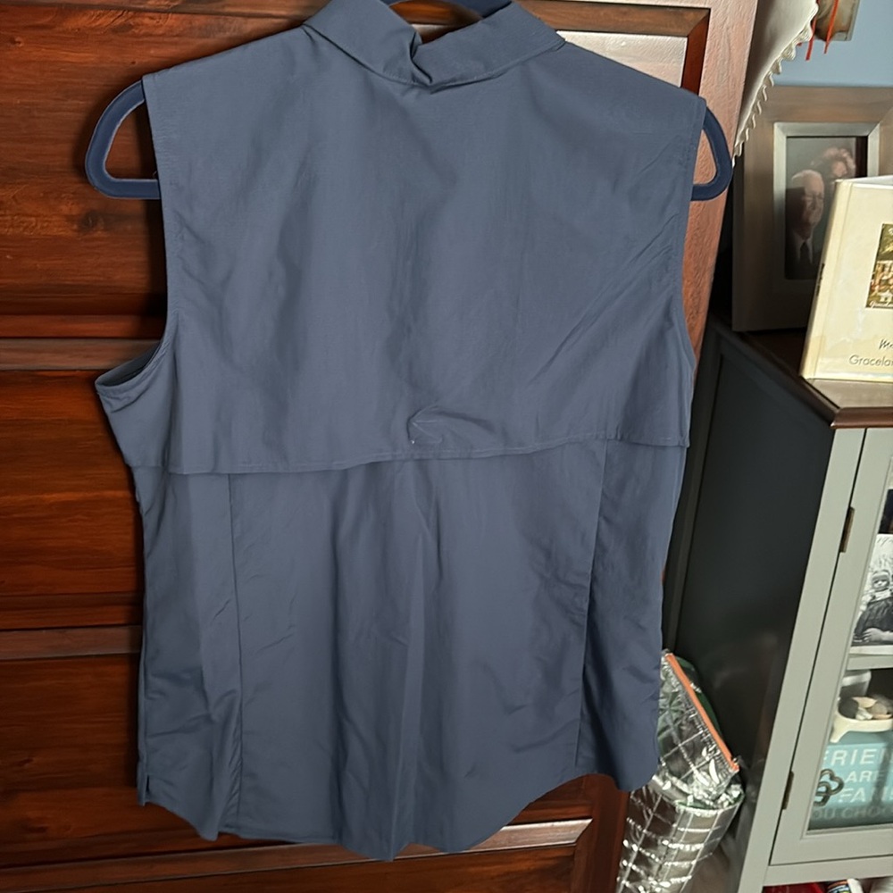 NWOT Eddie Bauer Dark Blue Sleeveless Blouse - Picture 2 of 6